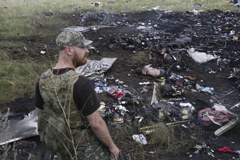 Interpol propone ayuda para la investigación del avión de Malaysia Airlines