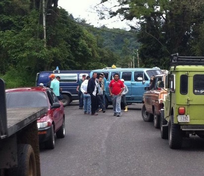 En Boconó se alzaron y salieron a protestar (Foto)