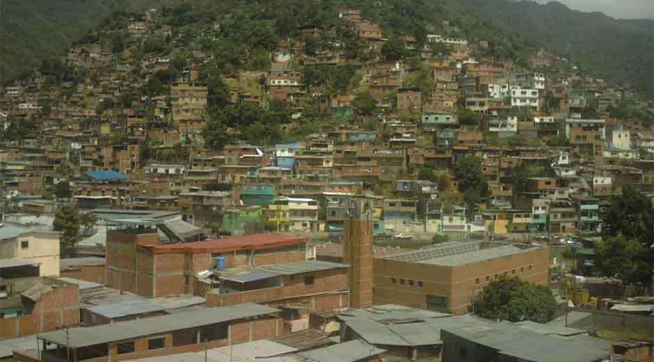 Asesinan a dos jóvenes en Macarao