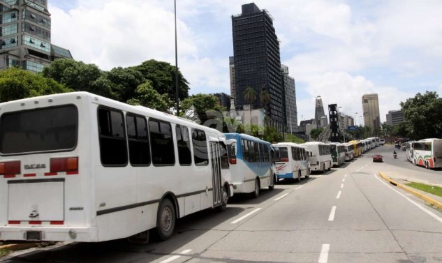 Aseguran que el aumento del pasaje no cubre los costos