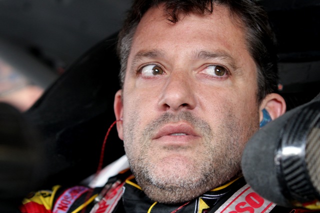 Piloto de Nascar Tony Stewart atropella mortalmente a otro en una carrera