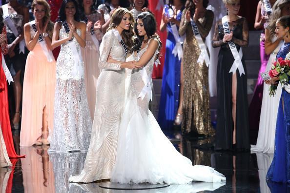 Primera finalista del Miss Universo 2013 revela su historia de amor con otra mujer