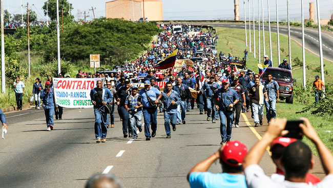 Semana crucial para la lucha de los sidoristas por contrato colectivo