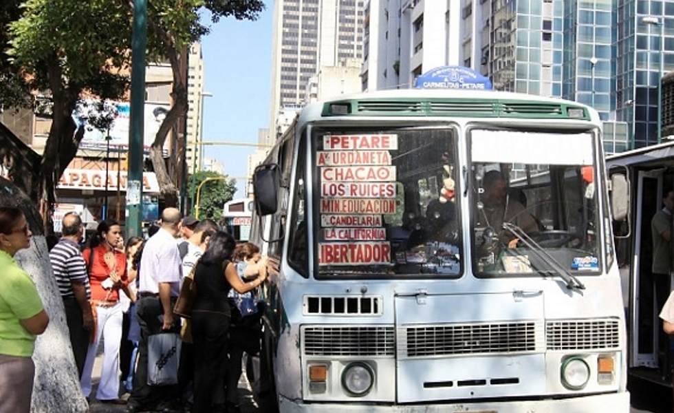 Entra en vigencia el aumento del pasaje en todo el país