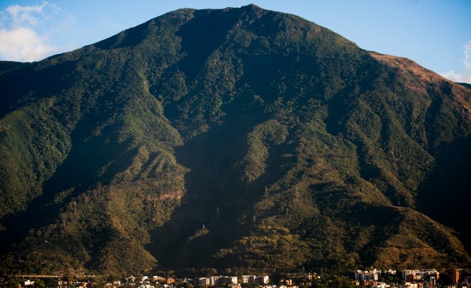 Hallan cadáver en El Avila