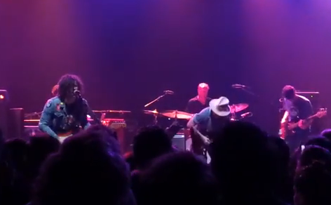 Ese glorioso momento en el que Johnny Deep se unió a Ryan Adams en el escenario (Video)