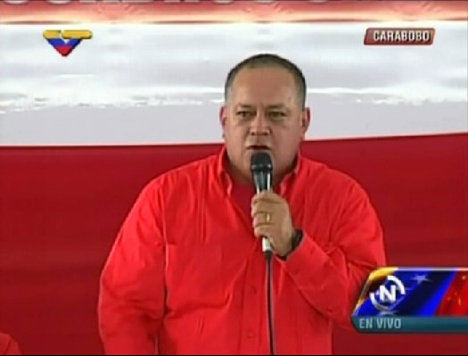 Cabello dice que cuándo va a un sitio y no hay fotos de Chávez ni Maduro “eso está raro”