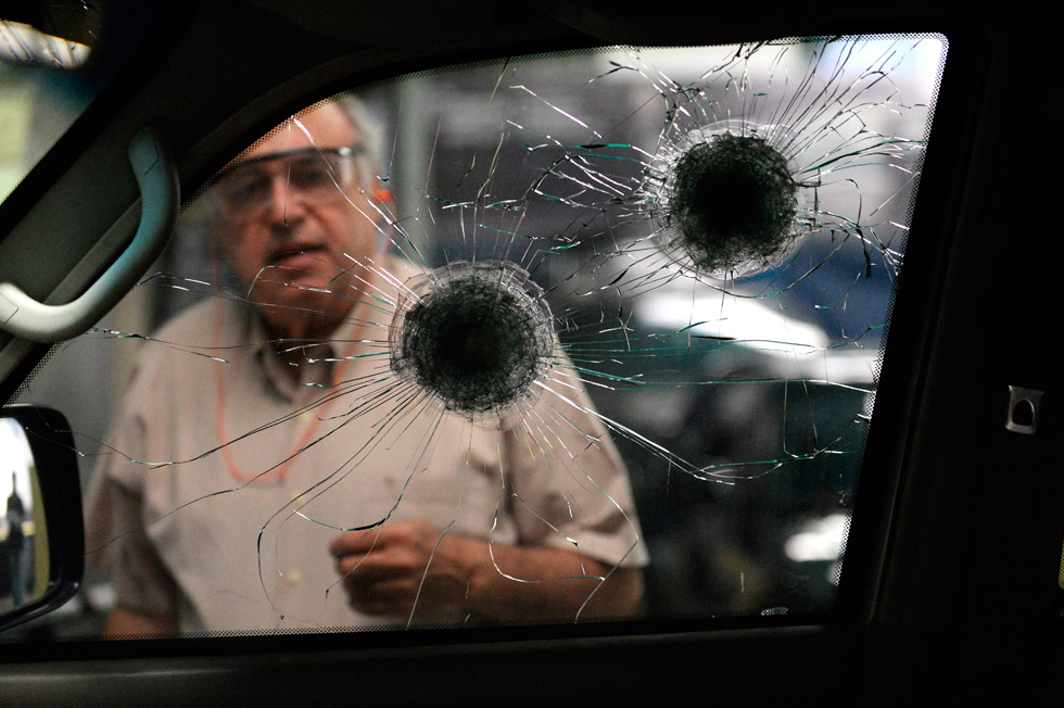 Venezolanos se blindan para protegerse de la delincuencia