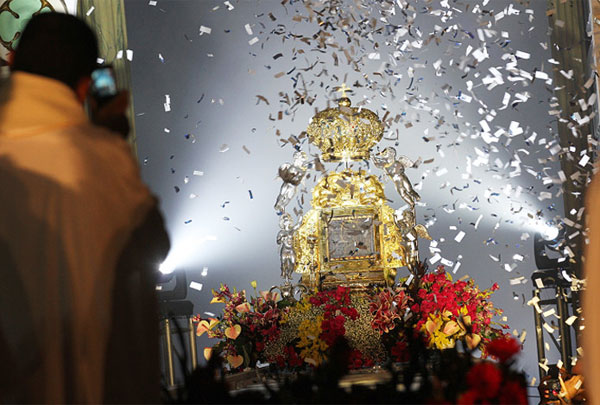 La Chinita salió en procesión con más de 20 mil feligreses