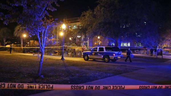 Tiroteo en universidad de Florida: tres heridos, abatido el autor de disparos
