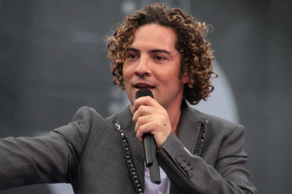 Vinculan a David Bisbal con presunto caso de prostitución