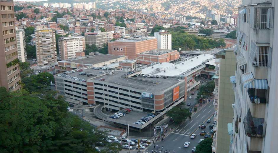 Secuestran y roban a un concejal en El Marqués