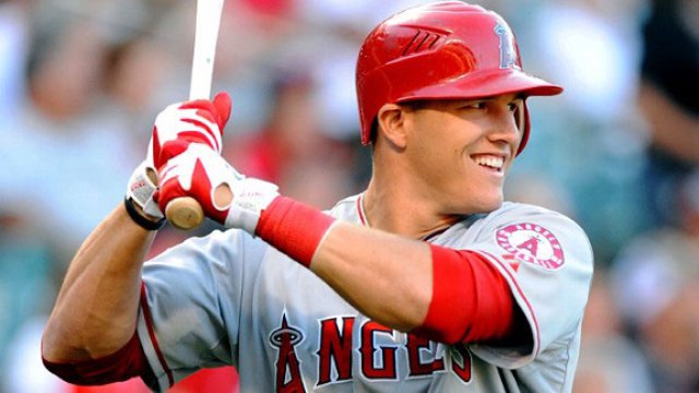 Mike Trout es galardonado como el Jugador Más Valioso de la Liga Americana