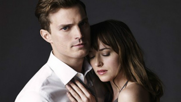 Sin censura: Disfruta del topless de Dakota Johnson en “50 Sombras de Grey” (Fotos)