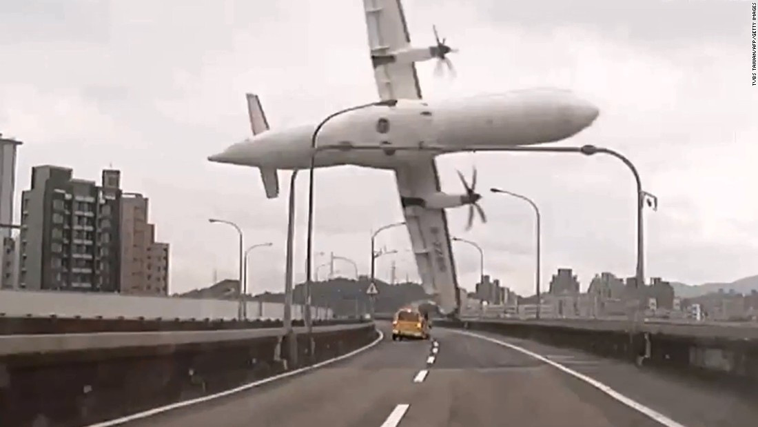 Los dos motores del avión de TransAsia fallaron antes de estrellarse