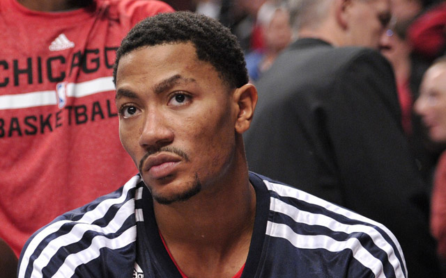 Derrick Rose se volvió a lesionar