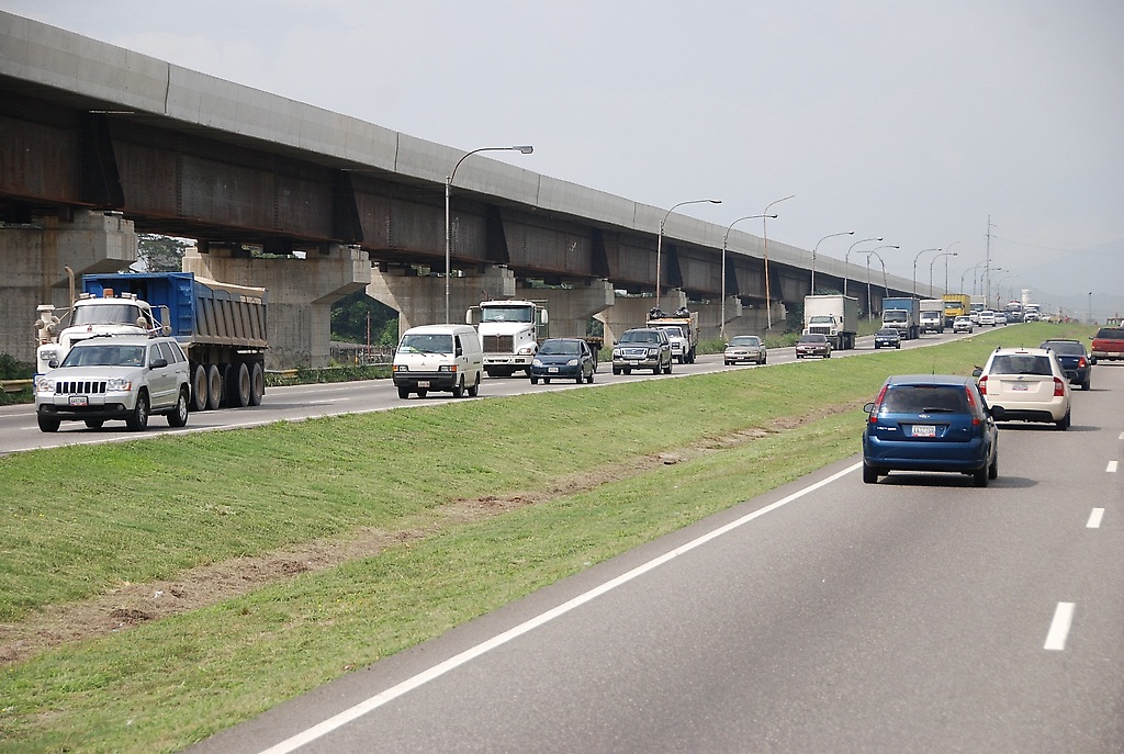 Cola en la ARC por traslado de vagones del ferrocarril