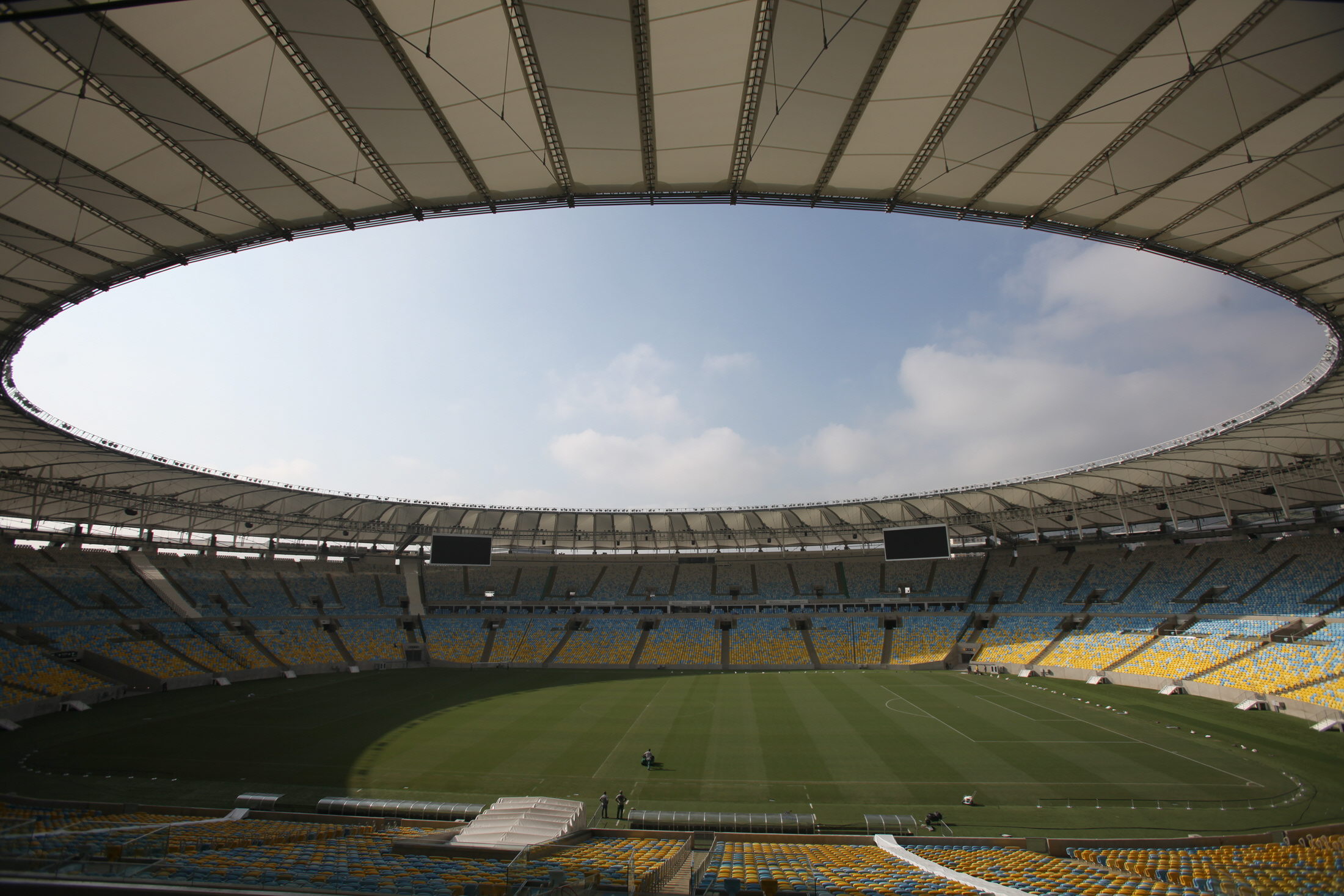 FIFA invirtió más de mil millones de dólares en sus asociaciones gracias a Brasil 2014
