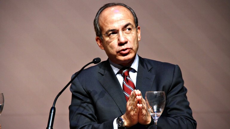 Felipe Calderón pide votar contra la “dictadura” mexicana el próximo #6Jun