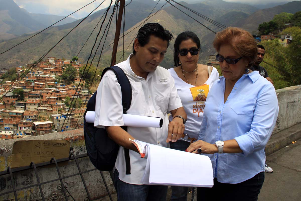 “Tanto gobernantes como periodistas tenemos responsabilidad en la transformación de la ciudad”