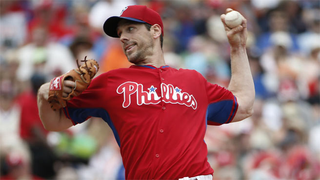 Cliff Lee hará rehabilitación para lanzar esta temporada