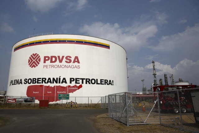 Disminución operativa de Pdvsa incide en desmejora de beneficios a sus empleados