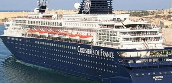 Abandonan la búsqueda de pasajero que se cree cayó por la borda de un crucero