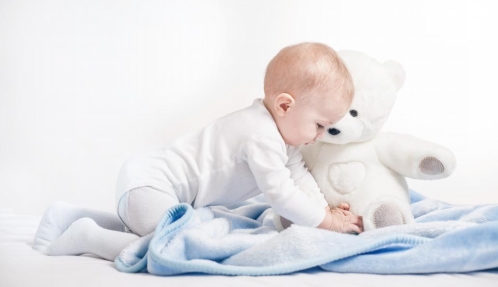 Entérate cómo este osito de peluche le facilita la vida a niños enfermos