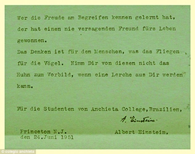 Encuentran pensamiento perdido de Albert Einstein: No sigan el ejemplo de las gallinas