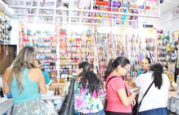 Mercerías registran hasta 300 % de incremento en sus precios