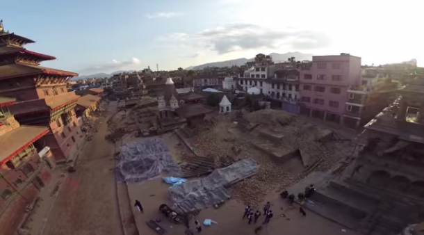 Los estragos del terremoto de Nepal visto desde un drone