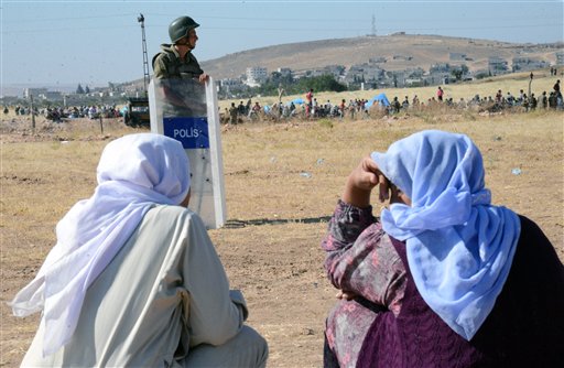 Fuerzas curdas expulsan a extremistas de EI de Kobani