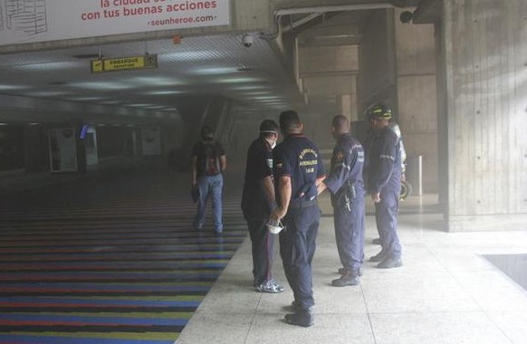 Investigan causas de incendio en sede administrativa del aeropuerto de Maiquetía