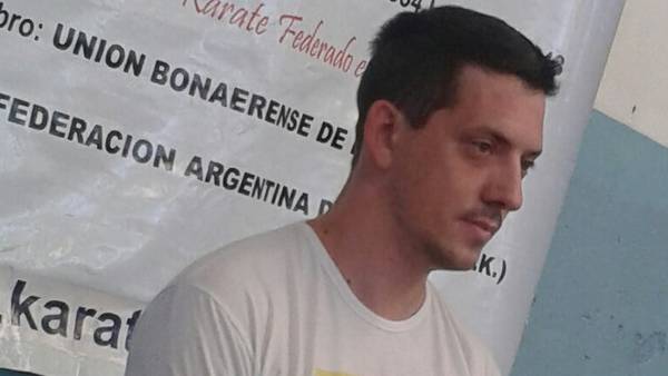 Asaltan a un sobrino del papa Francisco y a su novia al salir de su casa en Argentina