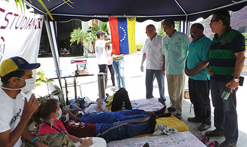 Universitarios en huelga son la luz frente a la sombra