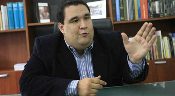 Matheus: Inhabilitación de Scarano y Machado es un acto cobarde