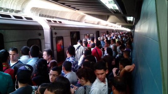 Reportan retraso en la Línea 2 del Metro de Caracas