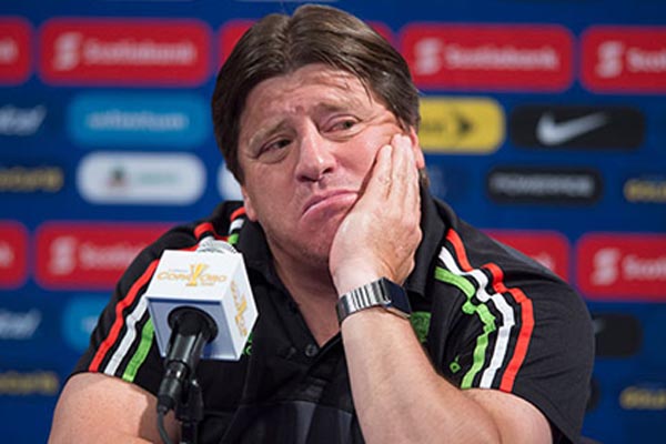 Miguel Herrera es destituido como seleccionador de México