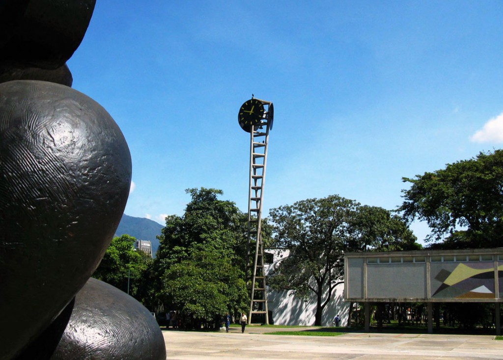 Consejo universitario de la UCV se pronuncia sobre el sistema político y el intento de impedir el RR