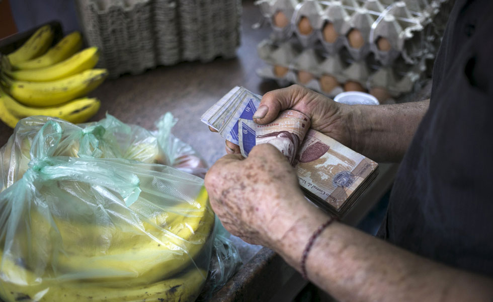 “En medio del desierto y sin gasolina”