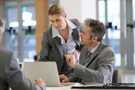 ¿Cuándo el jefe es una mujer, los hombres se sienten amenazados?