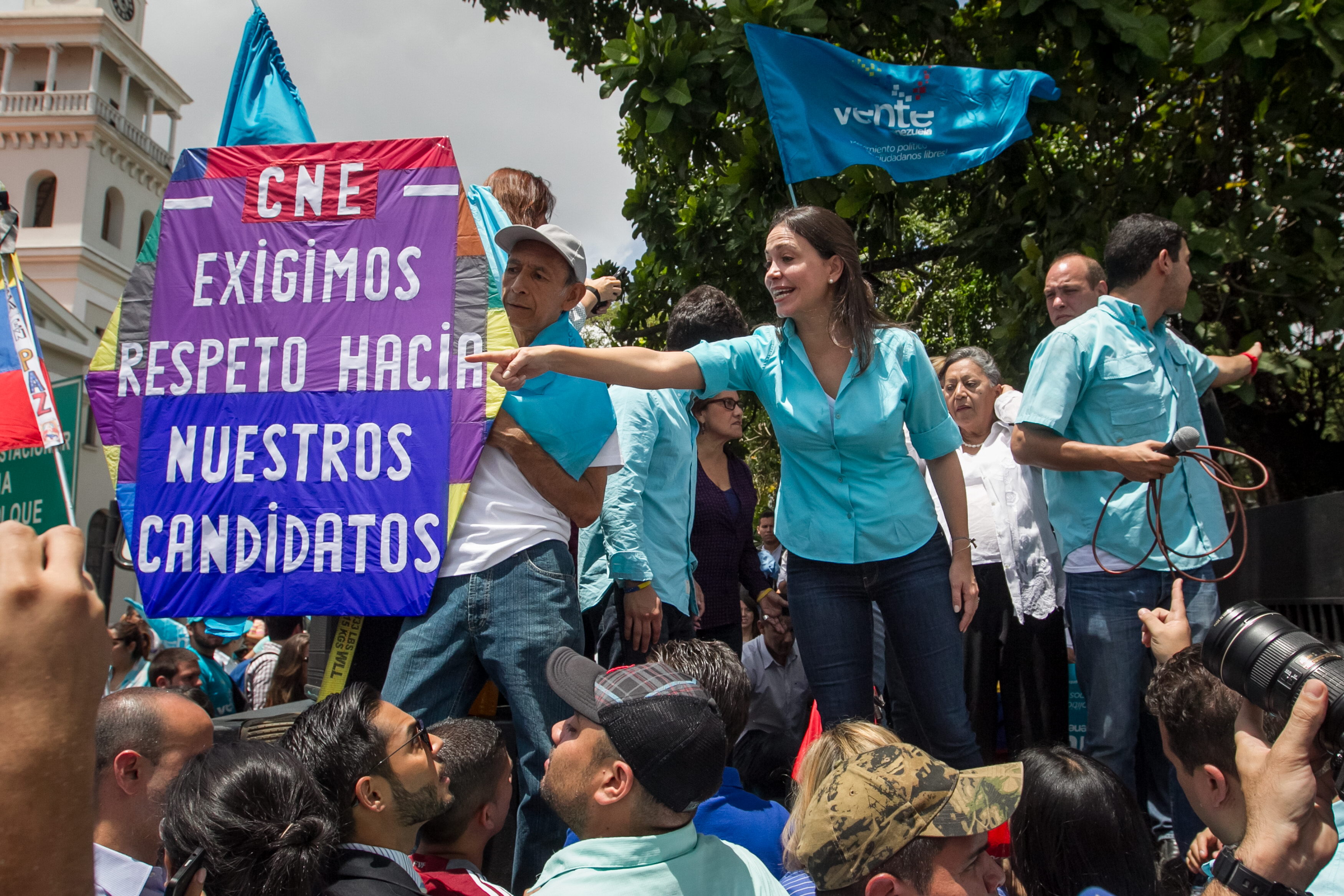 El proceso de postulaciones enciende la batalla electoral en Venezuela