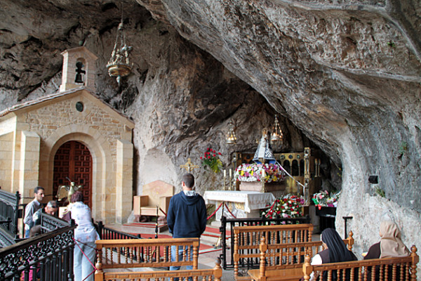 Conoce el peregrinaje al Santuario de Covadonga en Asturias