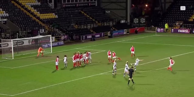 ¡Wtf! Este increíble truco solo se podía inventar en el fútbol femenino (Video)