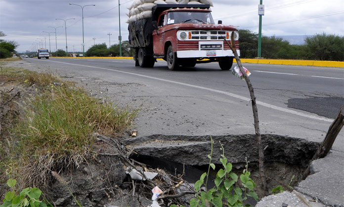 La peligrosa falla de borde en la intercomunal Florencio Jiménez en Lara