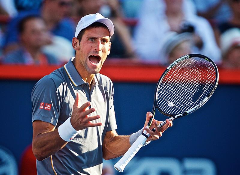 Djokovic le reclama al juez en pleno partido: “¡Alguien está fumando hierba. Me estoy mareando!”