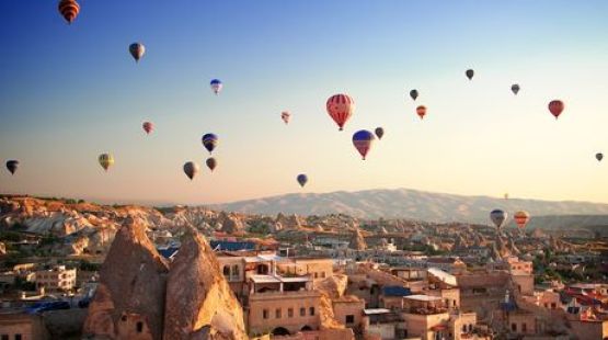 El paseo en globo sobre Capadocia dura aproximadamente una hora / Foto archivo