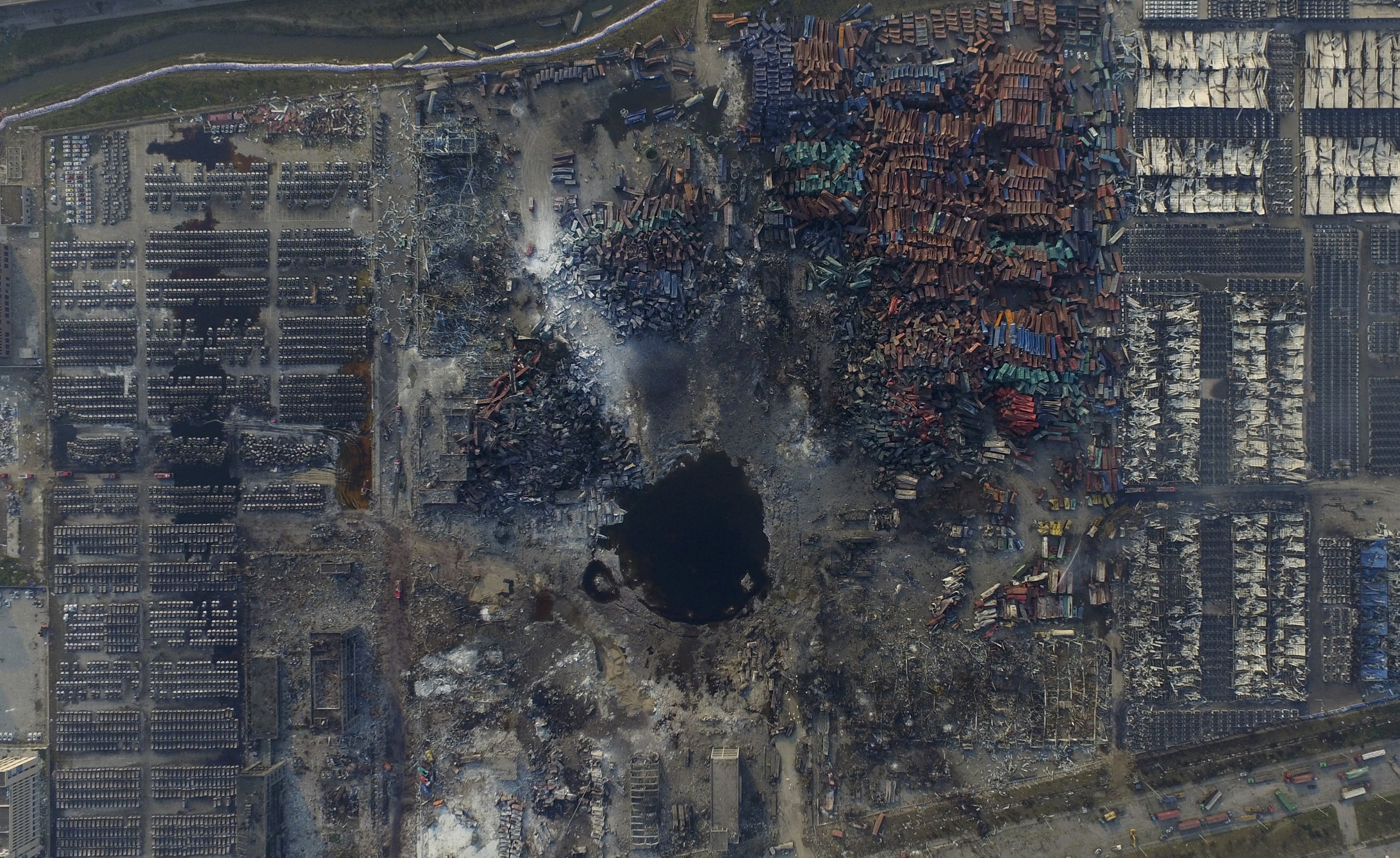 Nuevos focos de incendio en zona devastada por explosiones en China