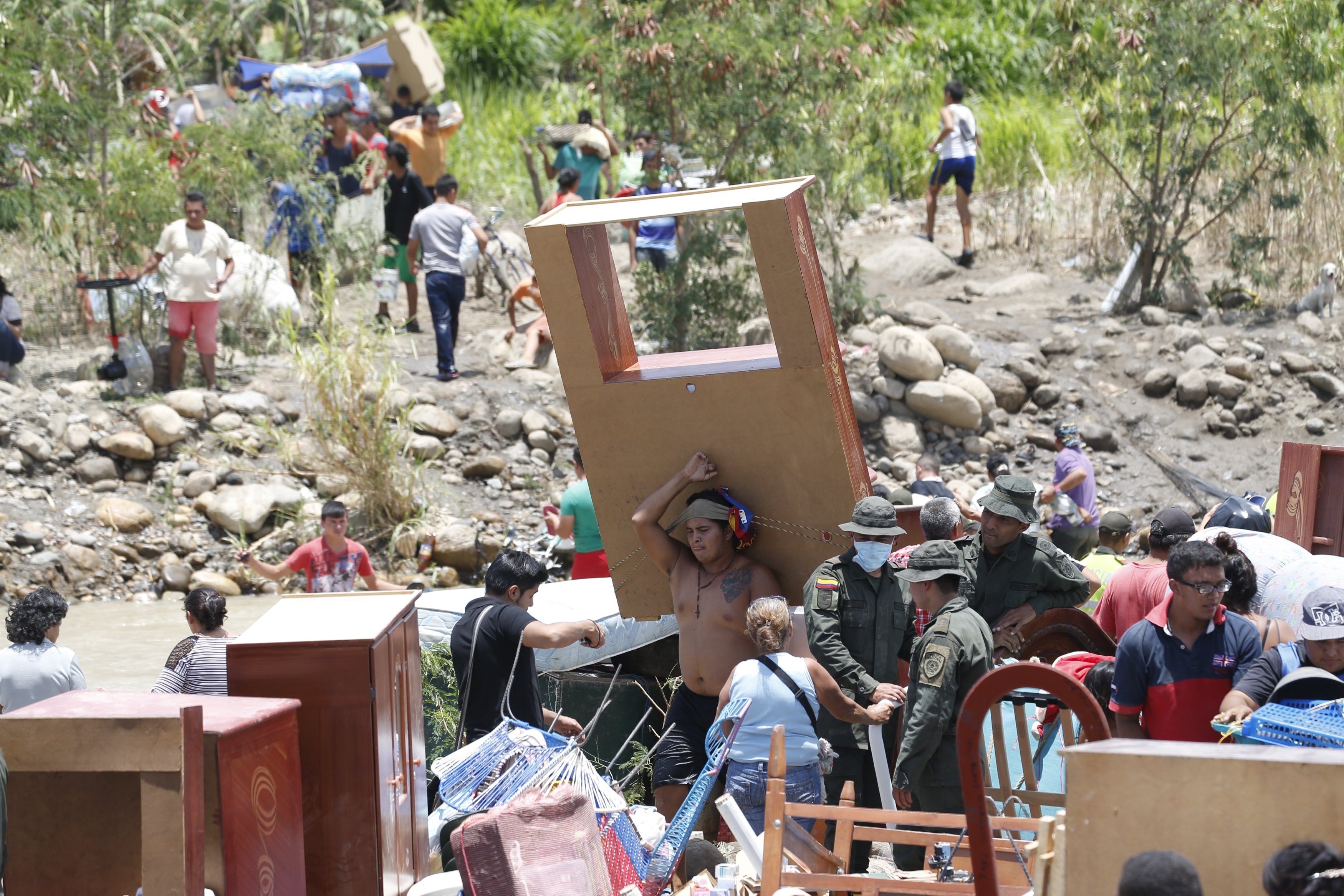 AN: La narco-guerrilla aumentó el reclutamiento de niños venezolanos en las fronteras desde 2015