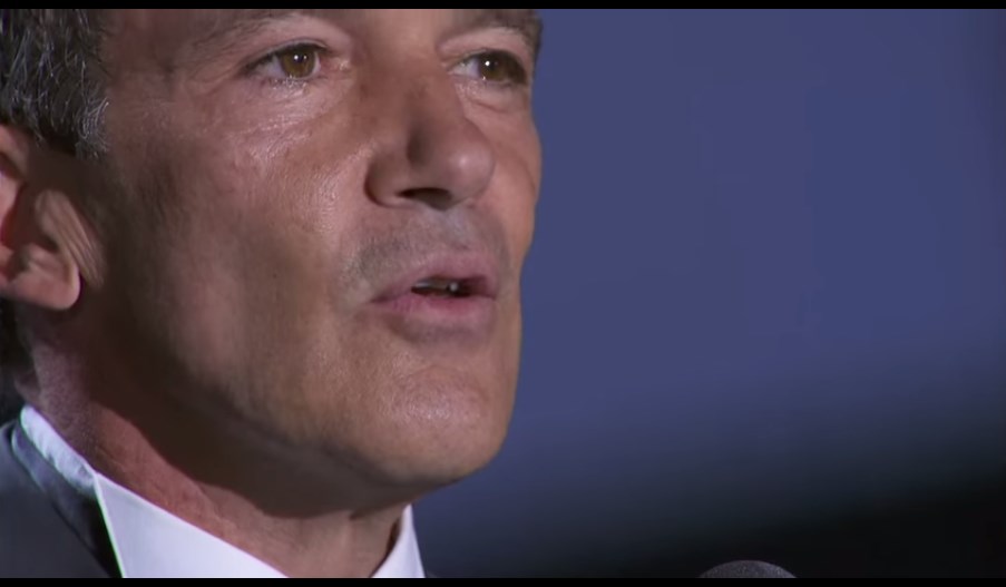 El actor español Antonio Banderas se une a la lucha latina contra el discurso Trump (Video)